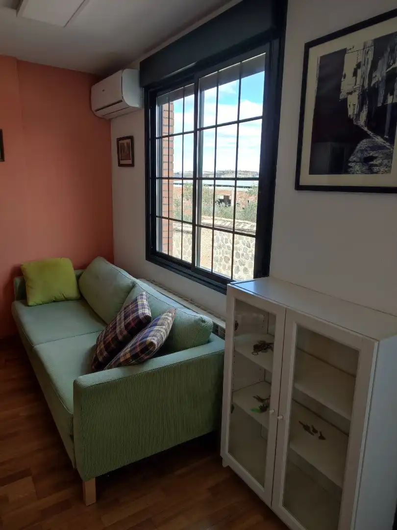 Living room of Duplexes for rent in Toledo  with Air Conditioner, Heating and Parquet flooring