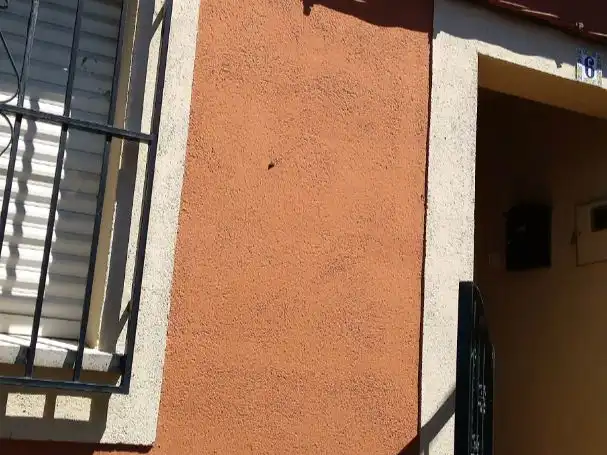Casa adosada en venta en Calle Marianas, 14, Cabezabellosa Vista exterior de Casa adosada en venta en Cabezabellosa con Calefacción, Terraza y Piscina