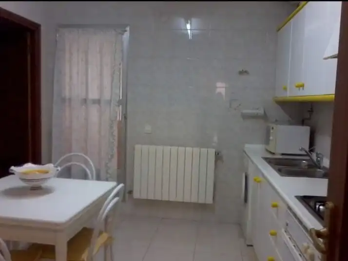 Casa adosada en venta en Calle Marianas, 14, Cabezabellosa Cocina de Casa adosada en venta en Cabezabellosa con Calefacción, Terraza y Piscina