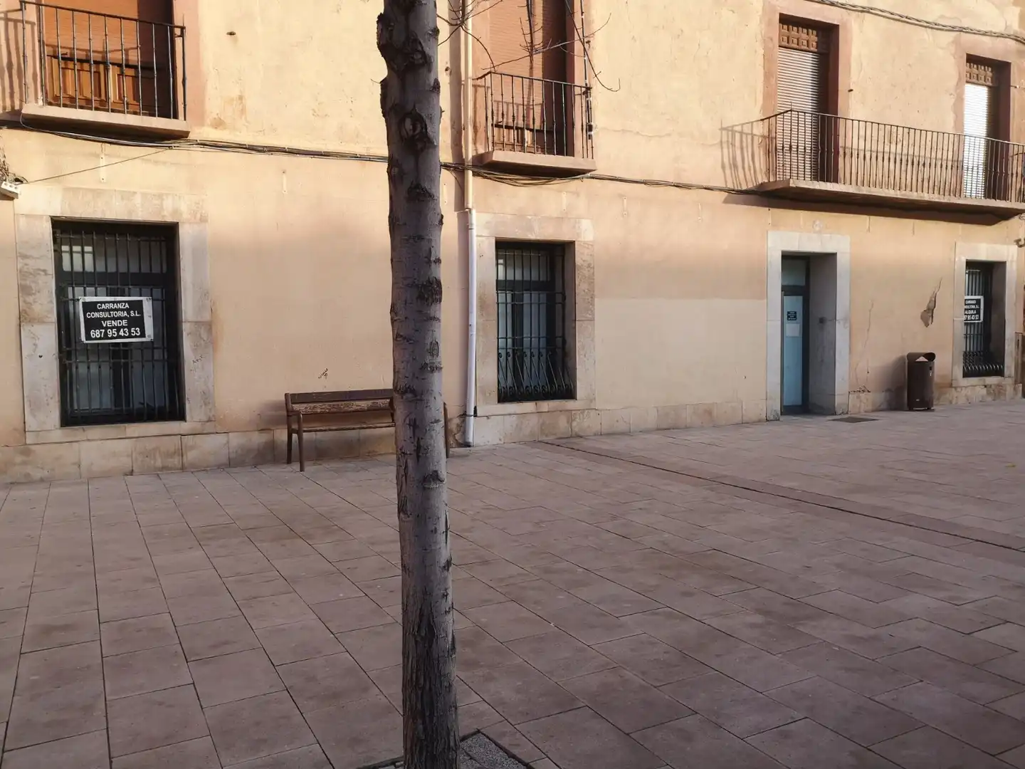Vista exterior de Local en venda en Molina de Aragón