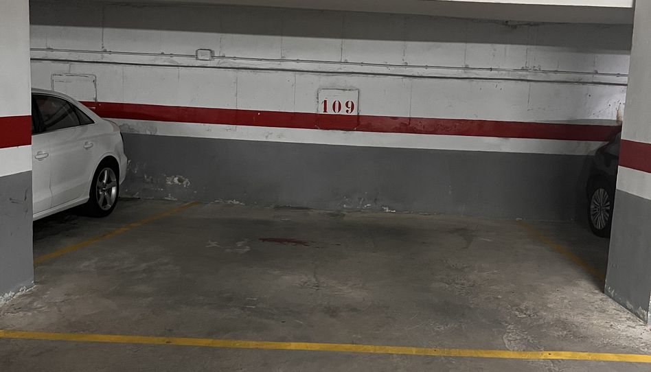 Garaje de alquiler en Calle de José Aguilar, 59, Aiora, Valencia Capital - imagen 1 Foto 1 de Garaje de alquiler en Calle de José Aguilar, 59, Aiora, Valencia Capital