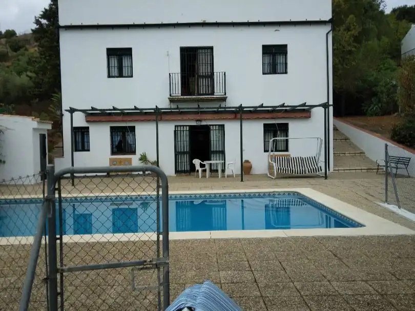 Schwimmbecken von Wohnung zum Verkauf in Carmona mit Klimaanlage, Heizung und Privatgarten