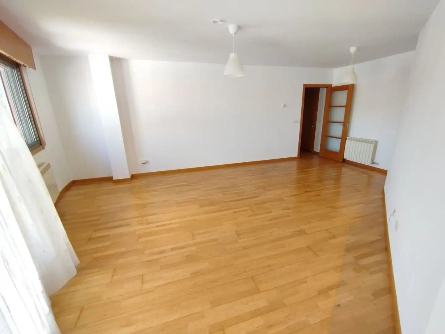 Sala de estar de Piso en venta en Arteixo con Calefacción, Parquet y Terraza