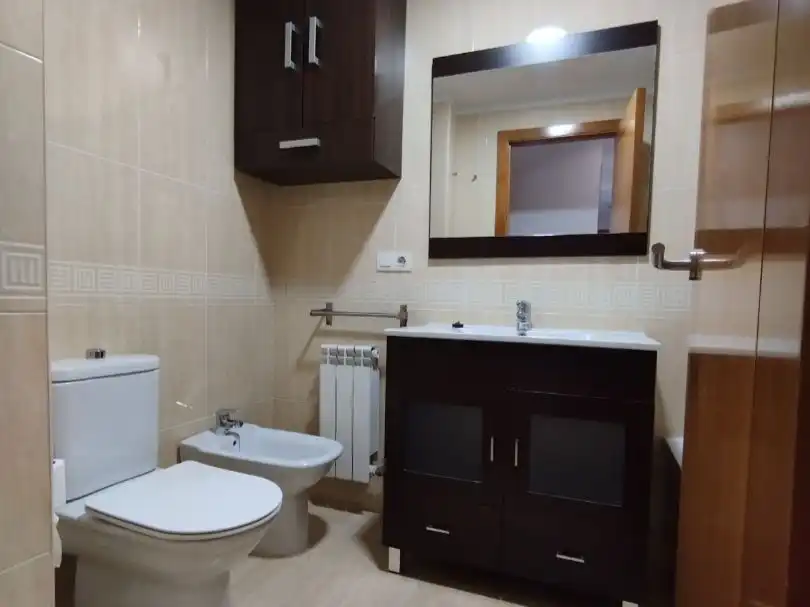 Baño de Piso en venta en Arteixo con Calefacción, Parquet y Terraza
