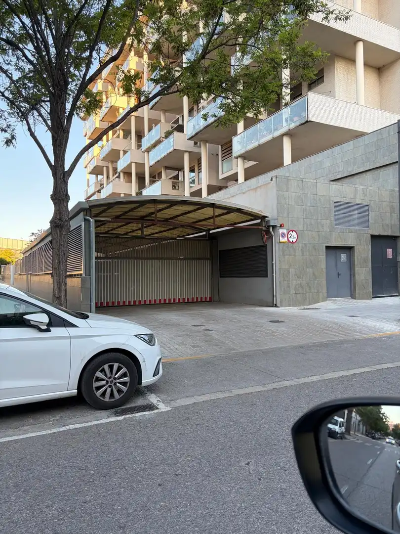 Parking de Garaje de alquiler en Valencia