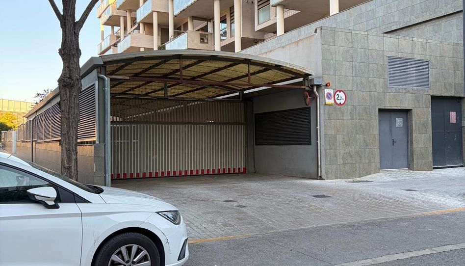 Garaje de alquiler en Carrer de Terrateig, 8, Nou Campanar, Valencia Capital - imagen 1 Foto 1 de Garaje de alquiler en Carrer de Terrateig, 8, Nou Campanar, Valencia Capital