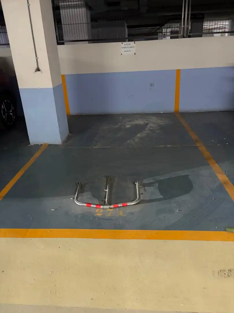 Parkplatz von Garage zur Miete in Valencia