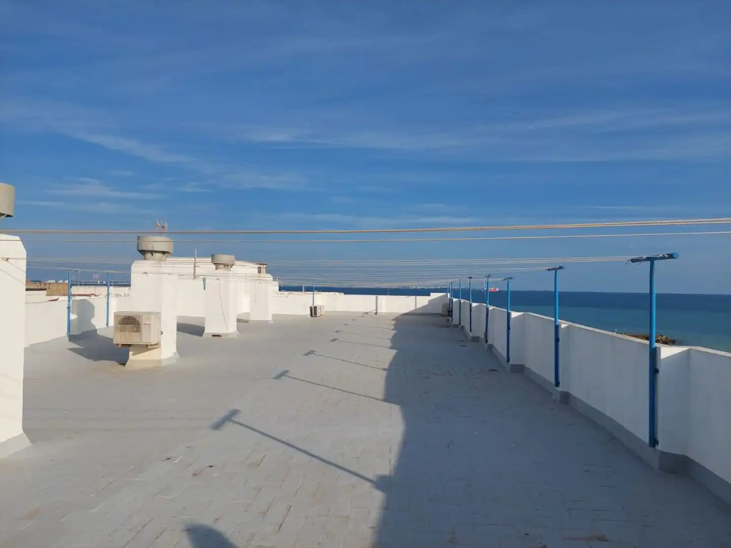 Vista exterior de Piso de alquiler en Rota con Aire acondicionado, Amueblado y Balcón