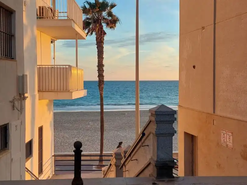Terraza de Piso de alquiler en Rota con Aire acondicionado, Amueblado y Balcón