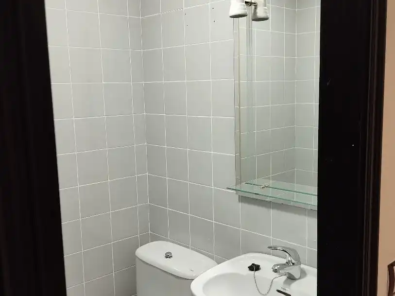 Flat for sale in Calle Favila, 19, Parque del Oeste Bathroom of Flat for sale in Oviedo with Heating, Parquet flooring and Terrace