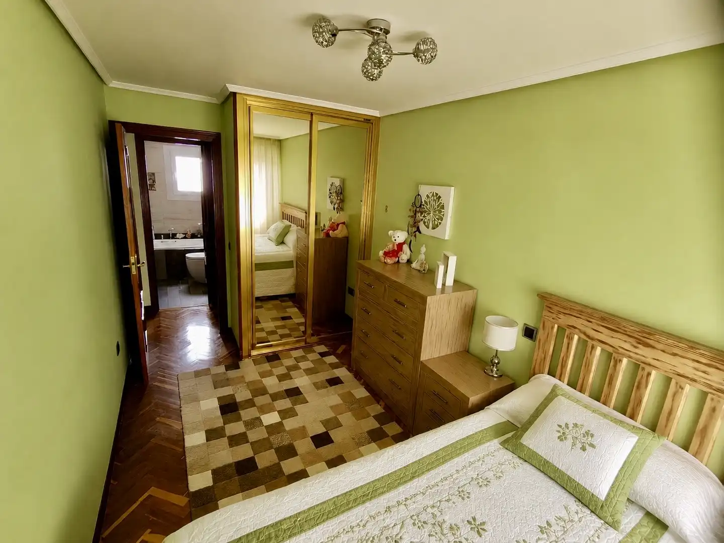 Bedroom of Flat for sale in  Madrid Capital  with Air Conditioner and Swimming Pool