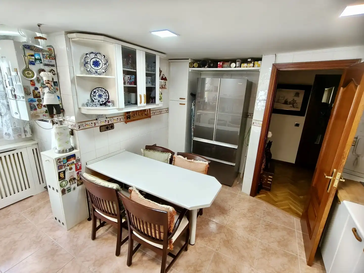 Kitchen of Flat for sale in  Madrid Capital  with Air Conditioner and Swimming Pool