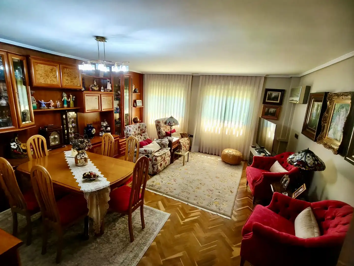 Living room of Flat for sale in  Madrid Capital  with Air Conditioner and Swimming Pool
