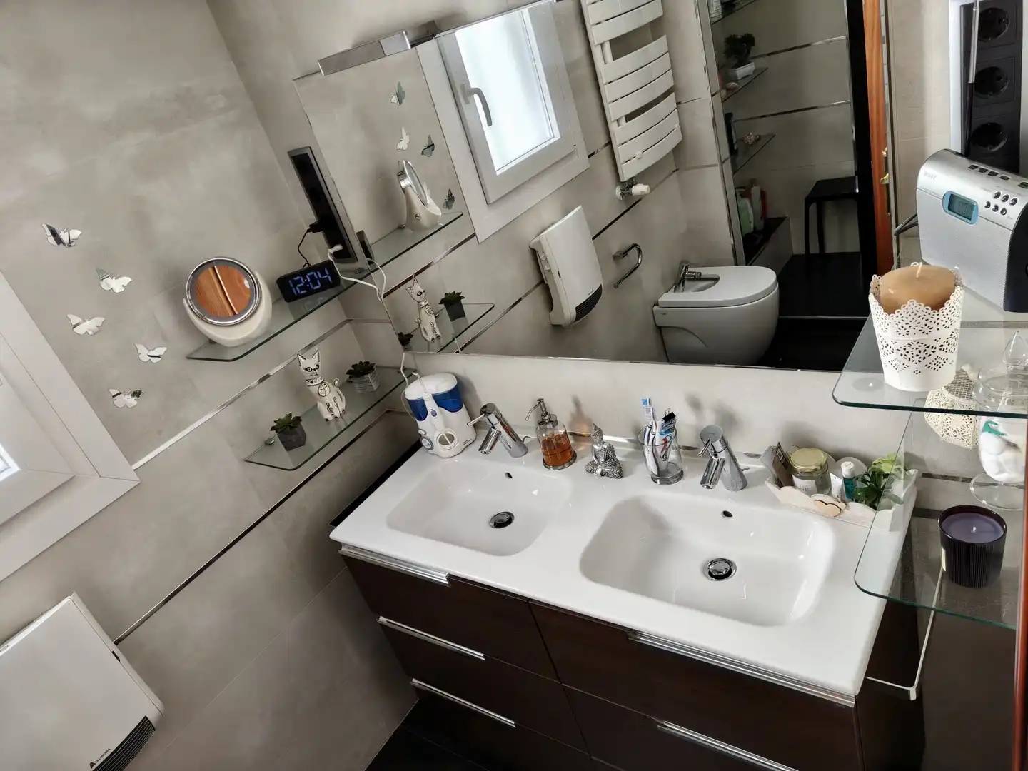 Bathroom of Flat for sale in  Madrid Capital  with Air Conditioner and Swimming Pool