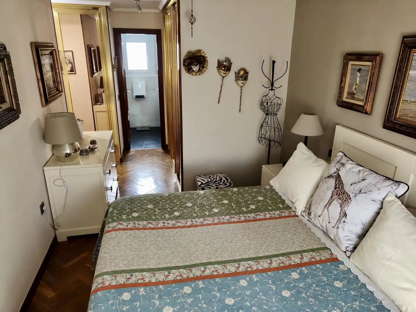 Bedroom of Flat for sale in  Madrid Capital  with Air Conditioner and Swimming Pool