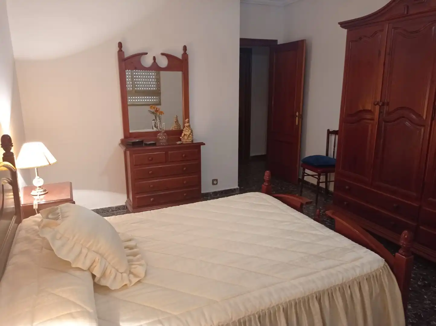 Schlafzimmer von Wohnung zur Miete in Mancha Real mit Klimaanlage, Heizung und Terrasse