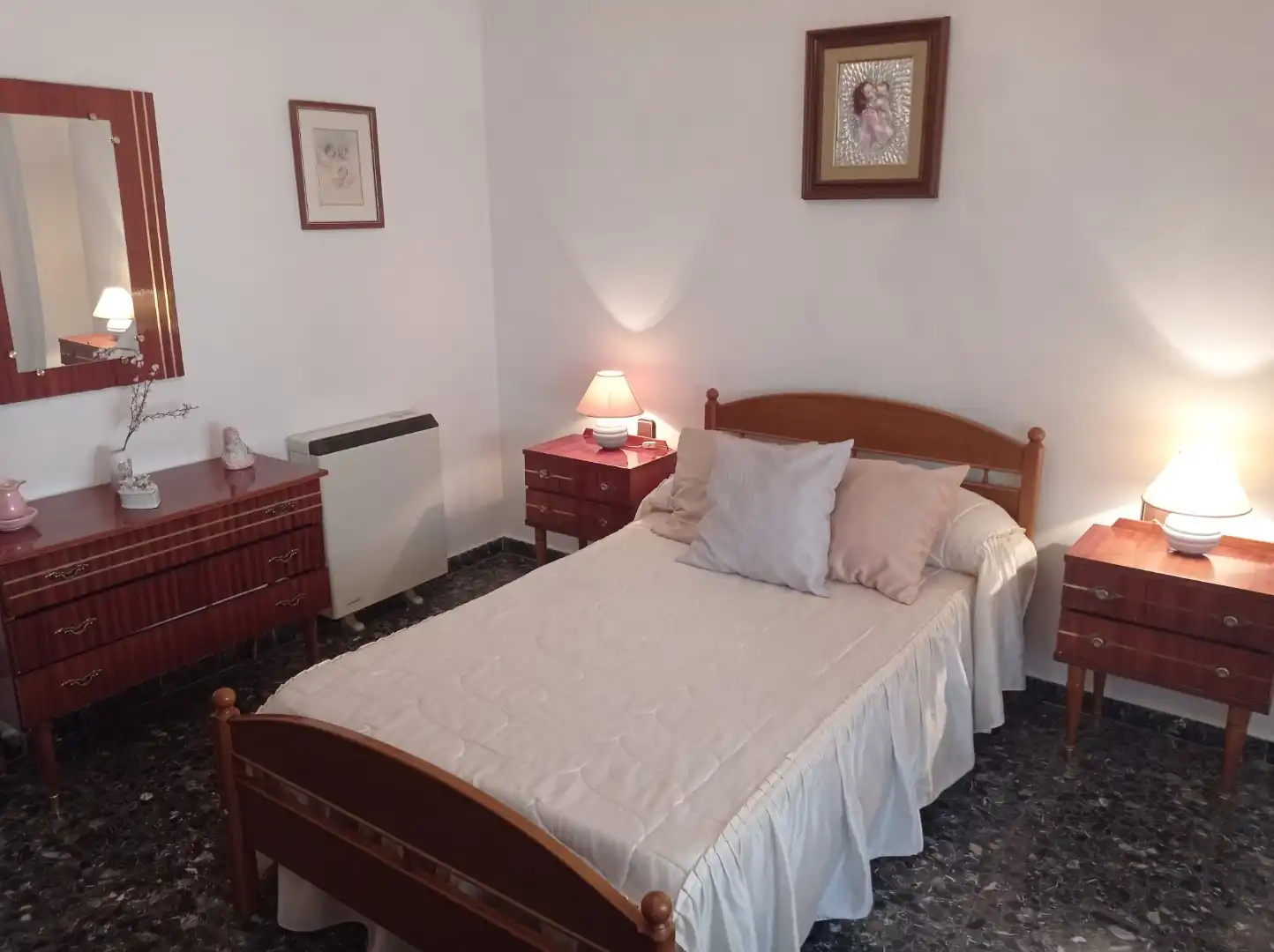 Schlafzimmer von Wohnung zur Miete in Mancha Real mit Klimaanlage, Heizung und Terrasse