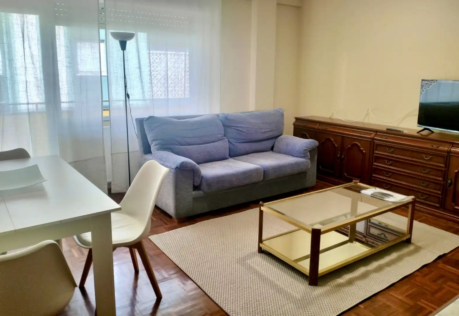 Flat for rent in Calle Santiago Gómez Santa Cruz, 6, Polideportivos Asperon - Mariano Vicen Living room of Flat for rent in Soria Capital with Heating, Parquet flooring and Terrace