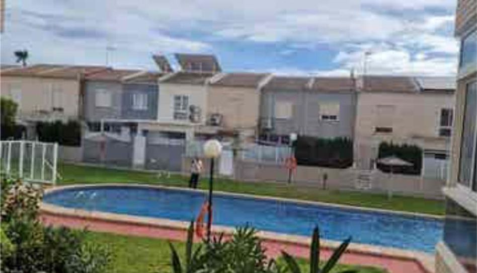 Apartamento de alquiler en Aguas Nuevas, Torrevieja - imagen 1 Foto 1 de Apartamento de alquiler en Aguas Nuevas, Torrevieja