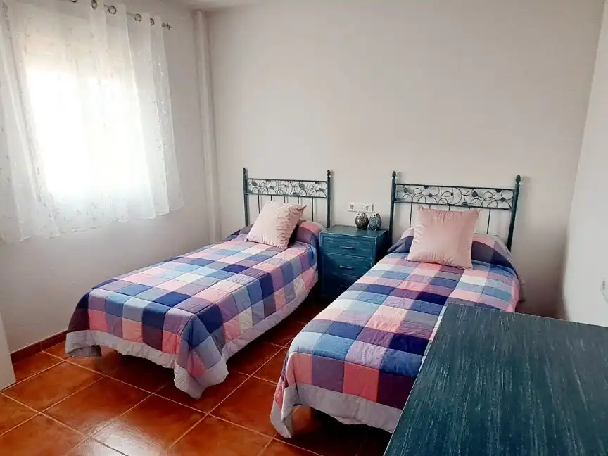 Maisonette zum Verkauf in Carrer Monturiol, 10, Alcanar Schlafzimmer von Maisonette zum Verkauf in Alcanar mit Klimaanlage und Terrasse