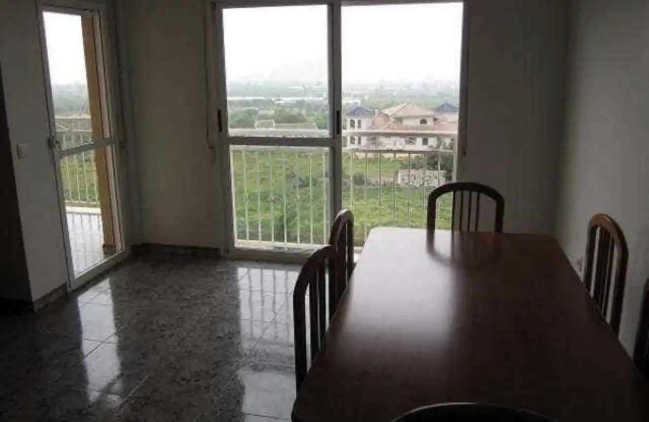 Piso en venta en Camino Real, 38a, Puerto Lumbreras Comedor de Piso en venta en Puerto Lumbreras con Aire acondicionado, Terraza y Balcón