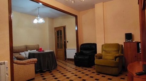 Piso en venta en Avenida Ramón y Cajal, 4, Úbeda, Jaén - imagen 2 Foto 2 de Piso en venta en Avenida Ramón y Cajal, 4, Úbeda, Jaén