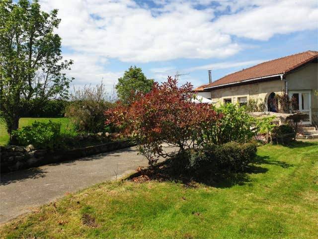 Casa-chalet en Alquiler en Quintes - Arroes