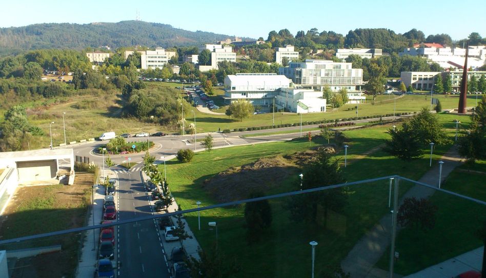 Piso de alquiler en Avenida de Barcelona, 27, Campus Sur - Santa Marta, Santiago de Compostela - imagen 1 Foto 1 de Piso de alquiler en Avenida de Barcelona, 27, Campus Sur - Santa Marta, Santiago de Compostela