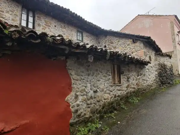 Casa adosada en venta en La Plaza, 1, Teverga