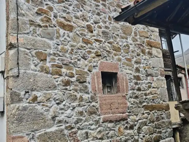 Casa adosada en venta en La Plaza, 1, Teverga