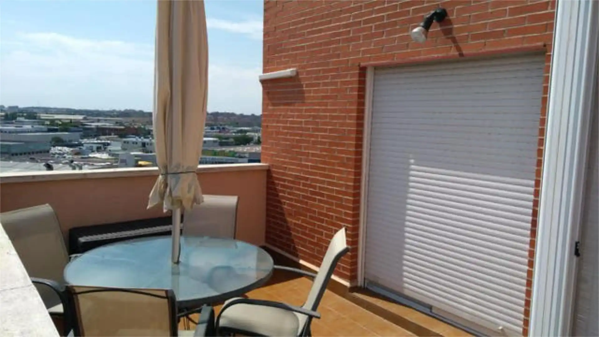 Piso de alquiler en Sur - PAU 4