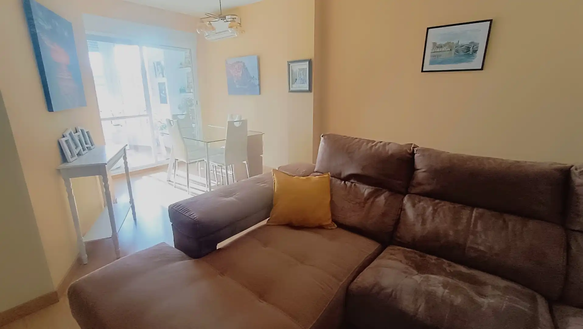 Sala d'estar de Pis en venda en  Sevilla Capital amb Aire condicionat i Terrassa