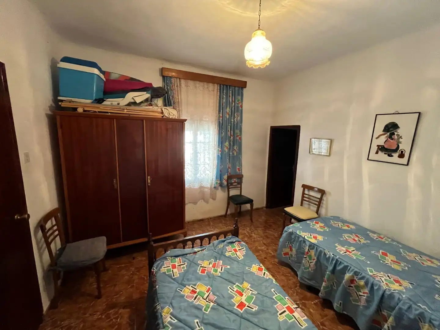 Casa adosada en venta en Plaza Cante Jondo, 1, La Zarzuela - San José - Belén Habitación de Casa adosada en venta en Linares con Aire acondicionado, Terraza y Trastero