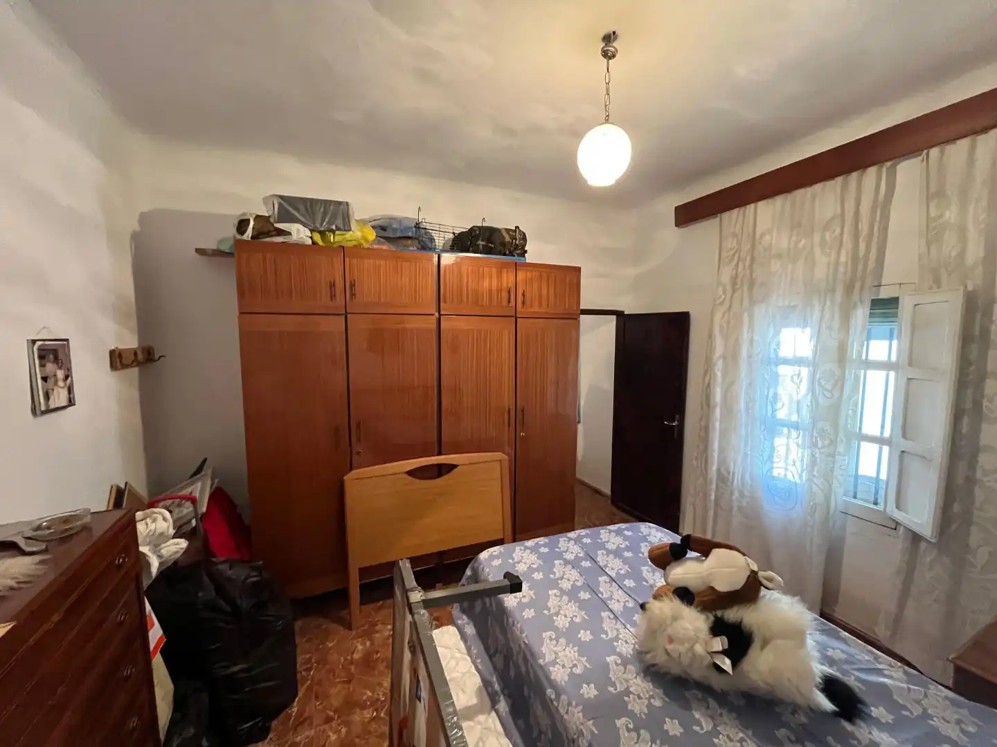 Casa adosada en venta en Plaza Cante Jondo, 1, La Zarzuela - San José - Belén Habitación de Casa adosada en venta en Linares con Aire acondicionado, Terraza y Trastero