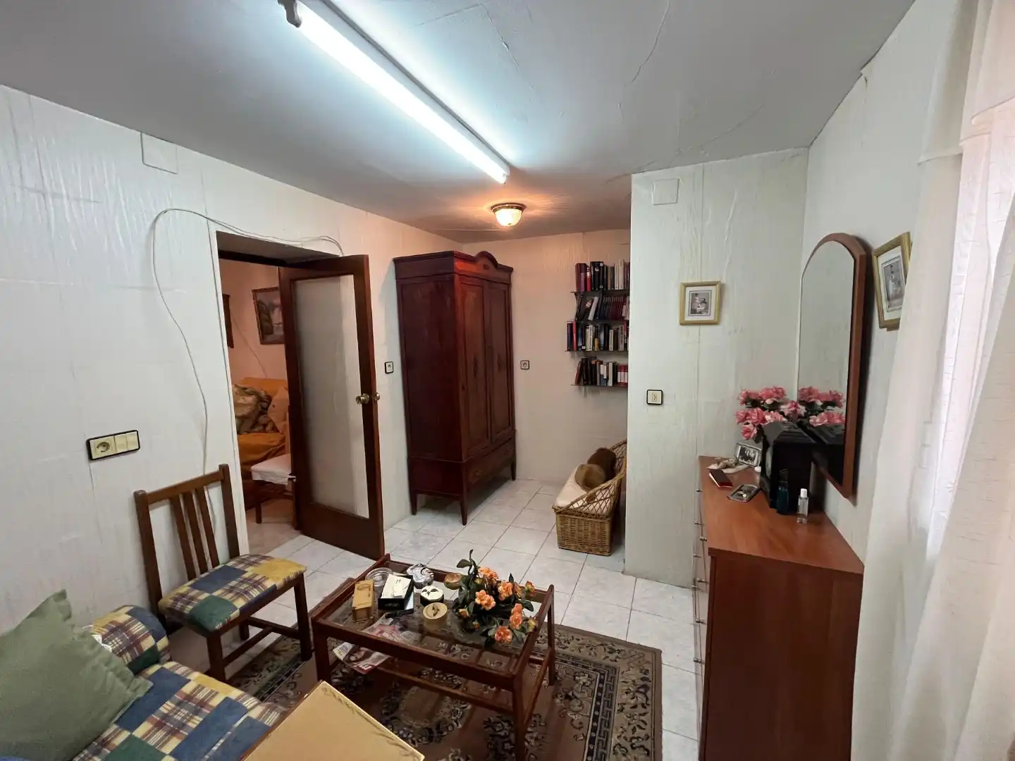 Casa adosada en venta en Plaza Cante Jondo, 1, La Zarzuela - San José - Belén Sala de estar de Casa adosada en venta en Linares con Aire acondicionado, Terraza y Trastero