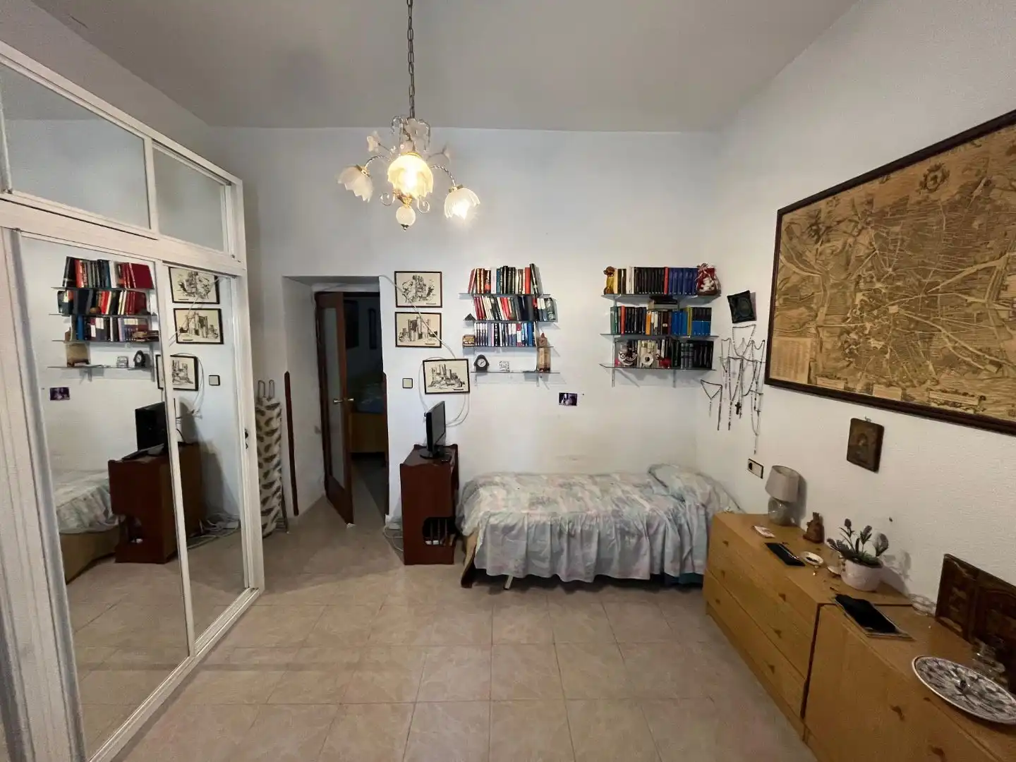 Casa adosada en venta en Plaza Cante Jondo, 1, La Zarzuela - San José - Belén Casa adosada en venta en Linares con Aire acondicionado, Terraza y Trastero