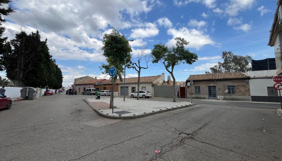 Casa adosada en venta en Plaza Cante Jondo, 1, La Zarzuela - San José - Belén, Linares - imagen 1 Foto 1 de Casa adosada en venta en Plaza Cante Jondo, 1, La Zarzuela - San José - Belén, Linares