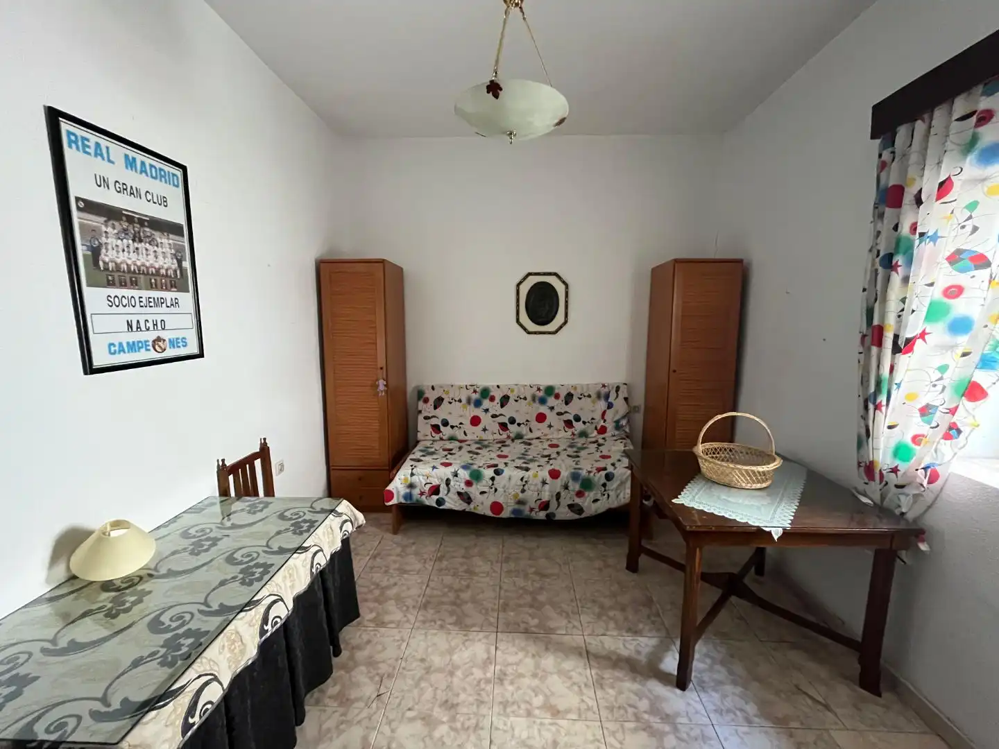 Casa adosada en venta en Plaza Cante Jondo, 1, La Zarzuela - San José - Belén Sala de estar de Casa adosada en venta en Linares con Aire acondicionado, Terraza y Trastero