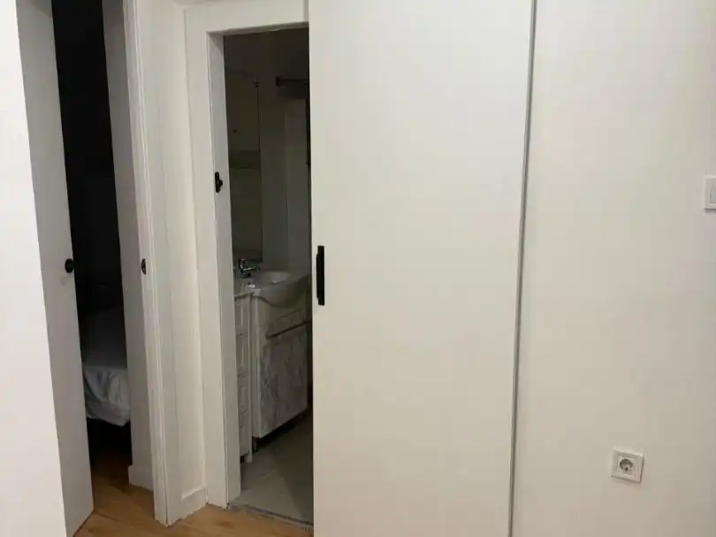 Dormitori de Pis de lloguer en Valencia amb Aire condicionat, Parquet i Moblat