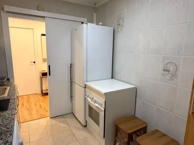 Cuina de Pis de lloguer en Valencia amb Aire condicionat, Parquet i Moblat