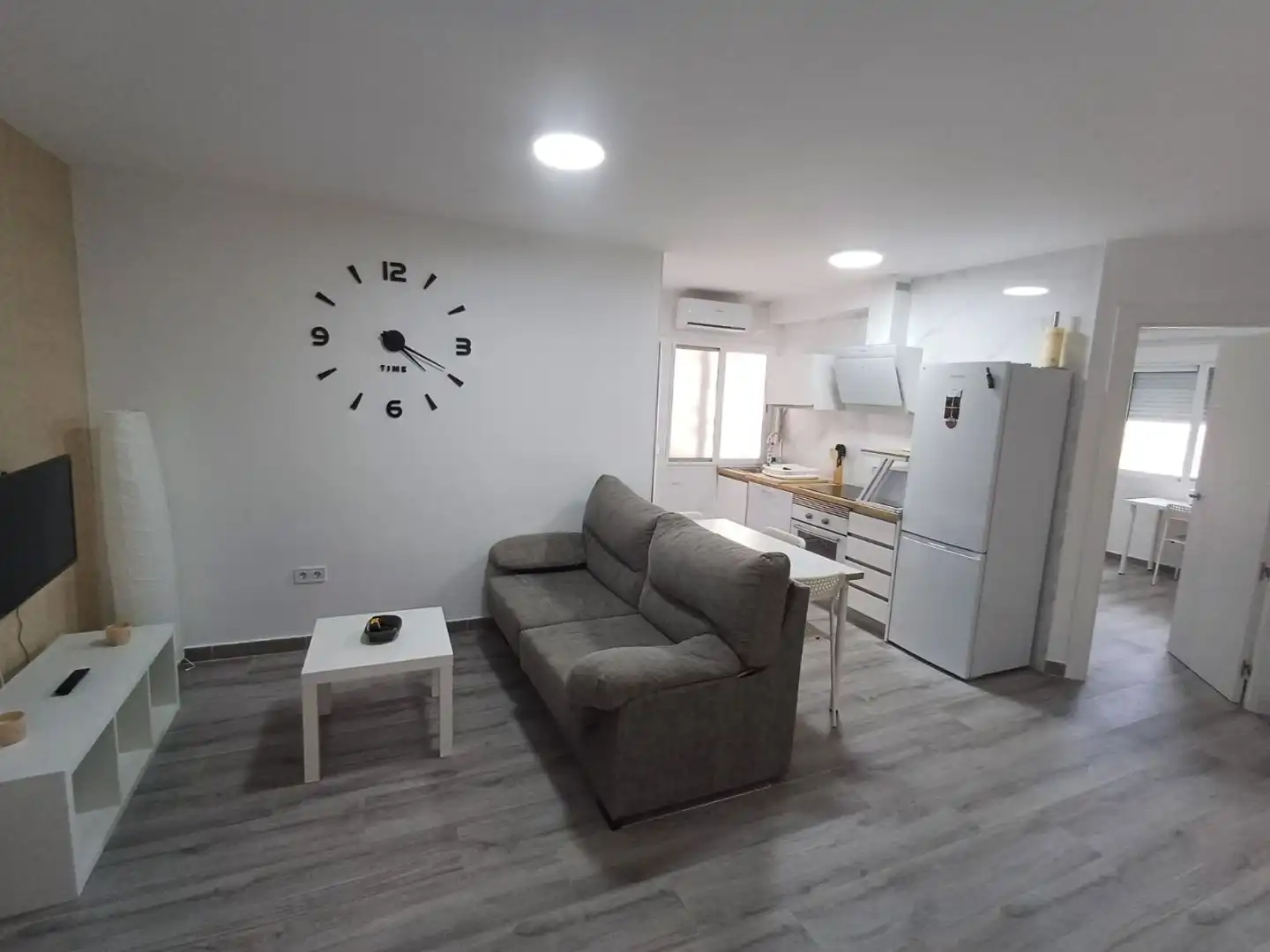 Sala d'estar de Pis de lloguer en Alcantarilla amb Aire condicionat, Calefacció i Moblat