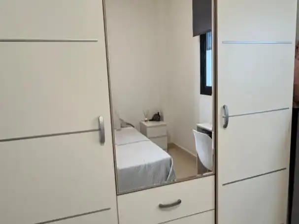 Pis en venda a Calle de Los Juegos de Atenas, 20, El Toyo Dormitori de Pis en venda en Almería Capital amb Aire condicionat, Terrassa i Piscina