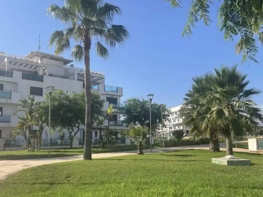 Pis en venda a Calle de Los Juegos de Atenas, 20, El Toyo Vista exterior de Pis en venda en Almería Capital amb Aire condicionat, Terrassa i Piscina