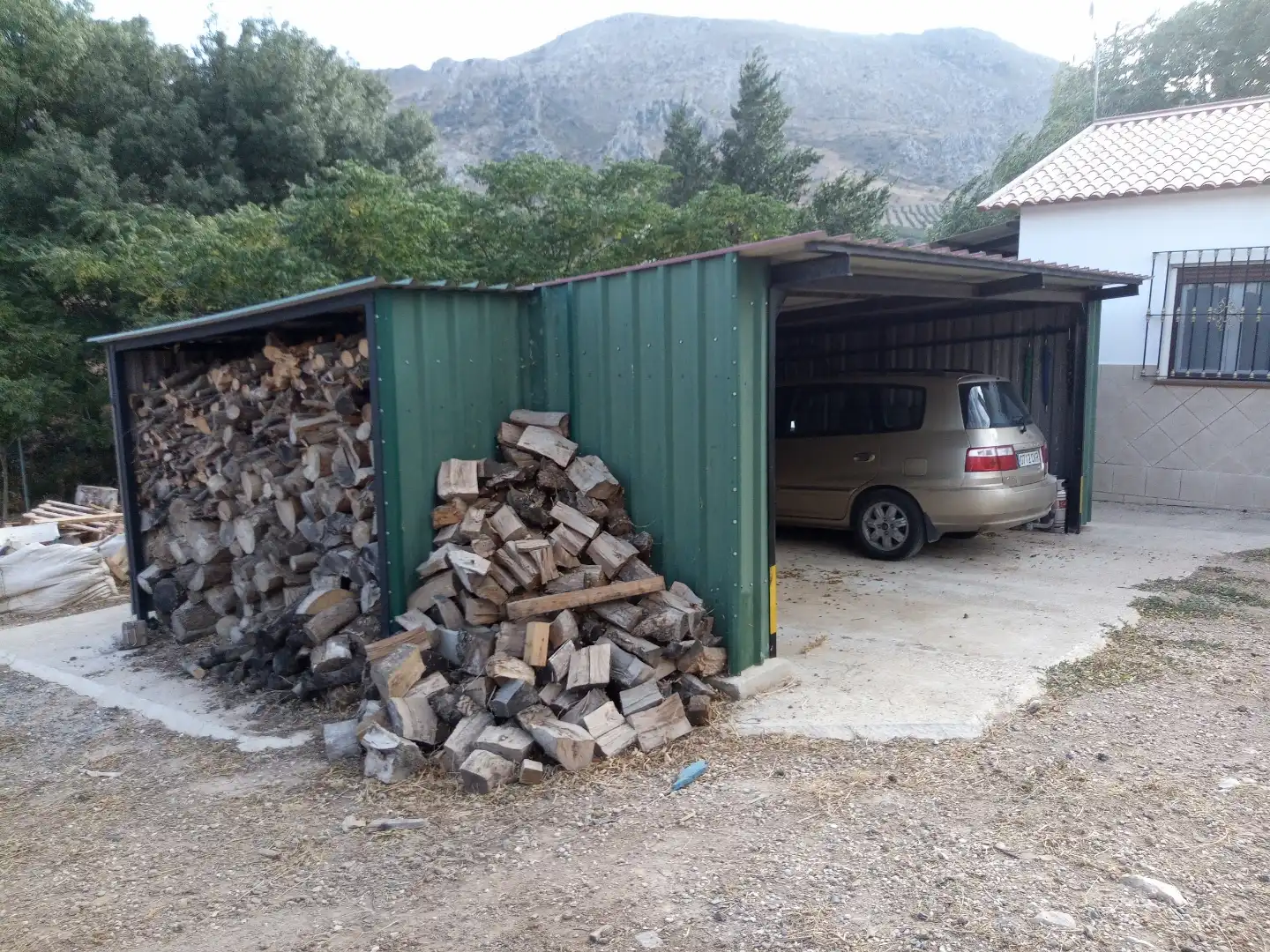 Aparcament de Casa o xalet en venda en Antequera amb Moblat, Forn i Rentadora
