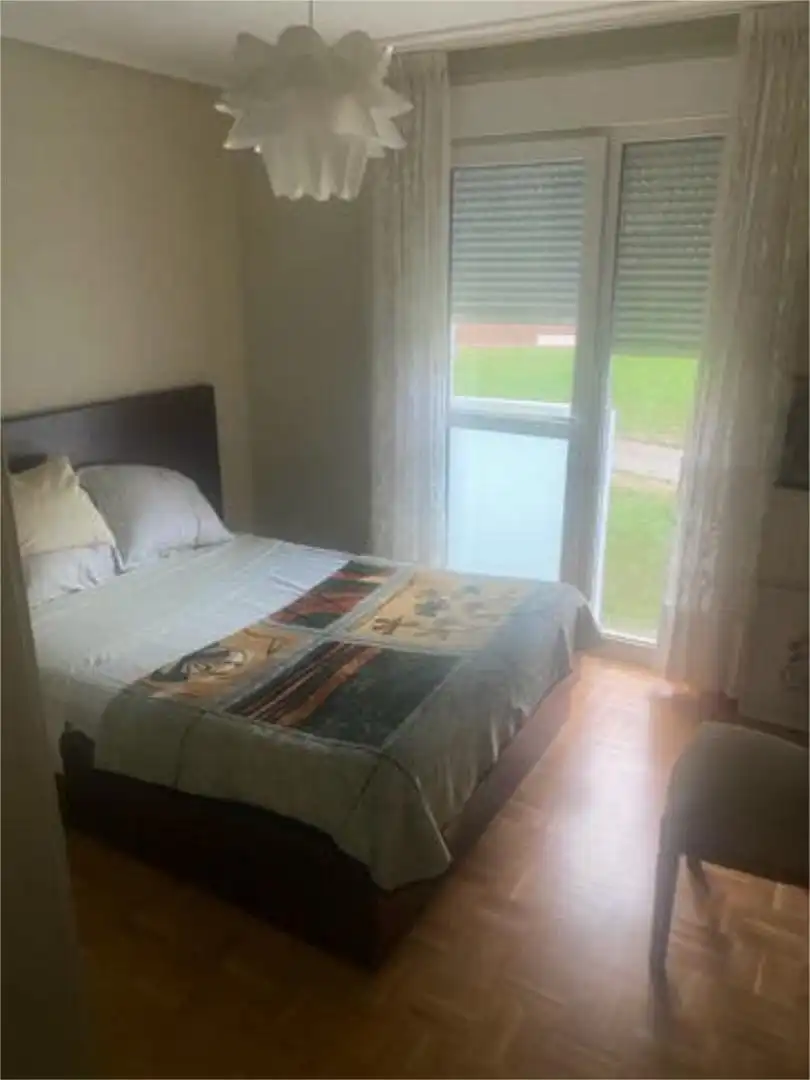 Habitación de Apartamento de alquiler en Avilés