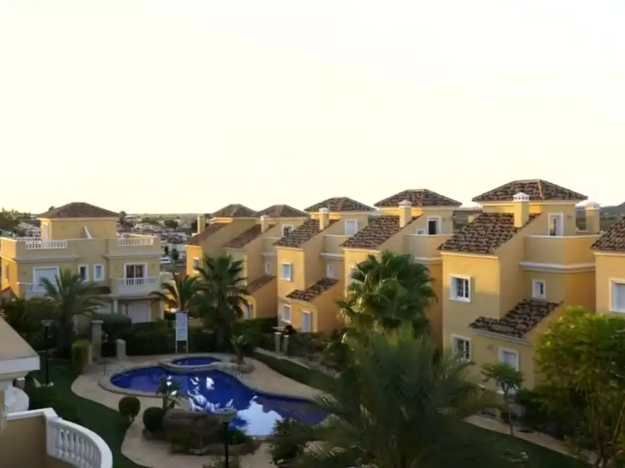 Vista exterior de Casa o chalet de alquiler en San Fulgencio con Aire acondicionado, Calefacción y Jardín privado