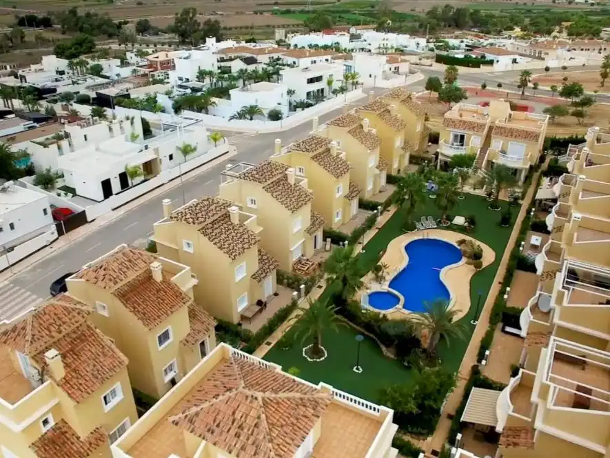 Vista exterior de Casa o chalet de alquiler en San Fulgencio con Aire acondicionado, Calefacción y Jardín privado