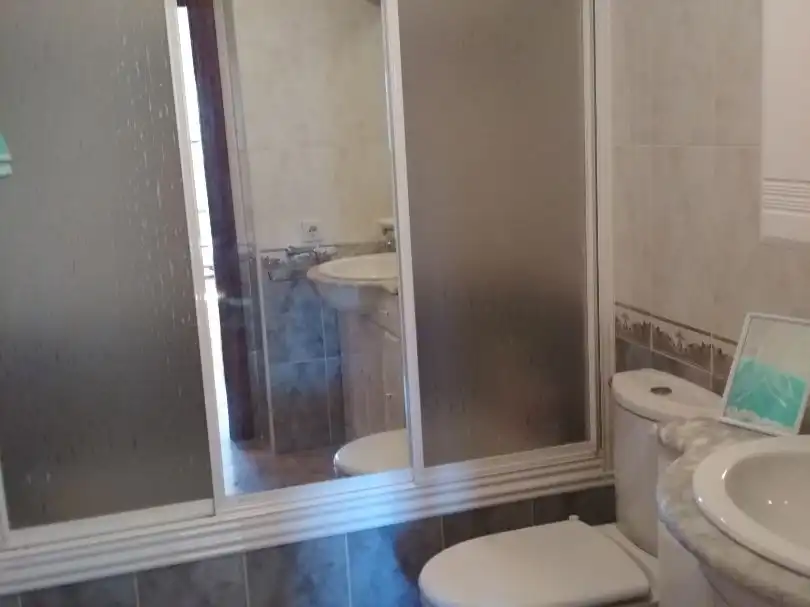 Piso en venta en Avenida Doctor Rodríguez de la Fuente, 5, Briviesca Baño de Piso en venta en Briviesca con Terraza