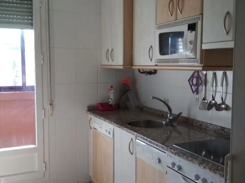 Piso en venta en Avenida Doctor Rodríguez de la Fuente, 5, Briviesca Cocina de Piso en venta en Briviesca con Terraza
