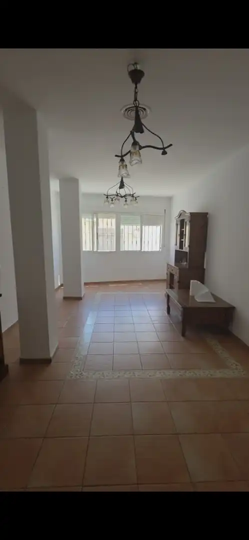 Piso en venta en Carrer Pedralba, 76, Benaguasil Piso en venta en Benaguasil con Aire acondicionado